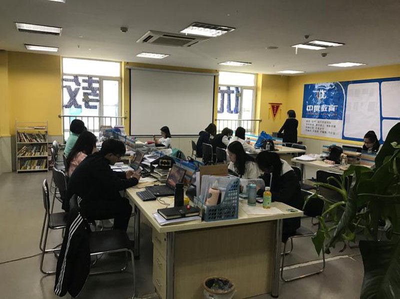 课程研发：如何巧妙地打造知识的‘金钥匙’